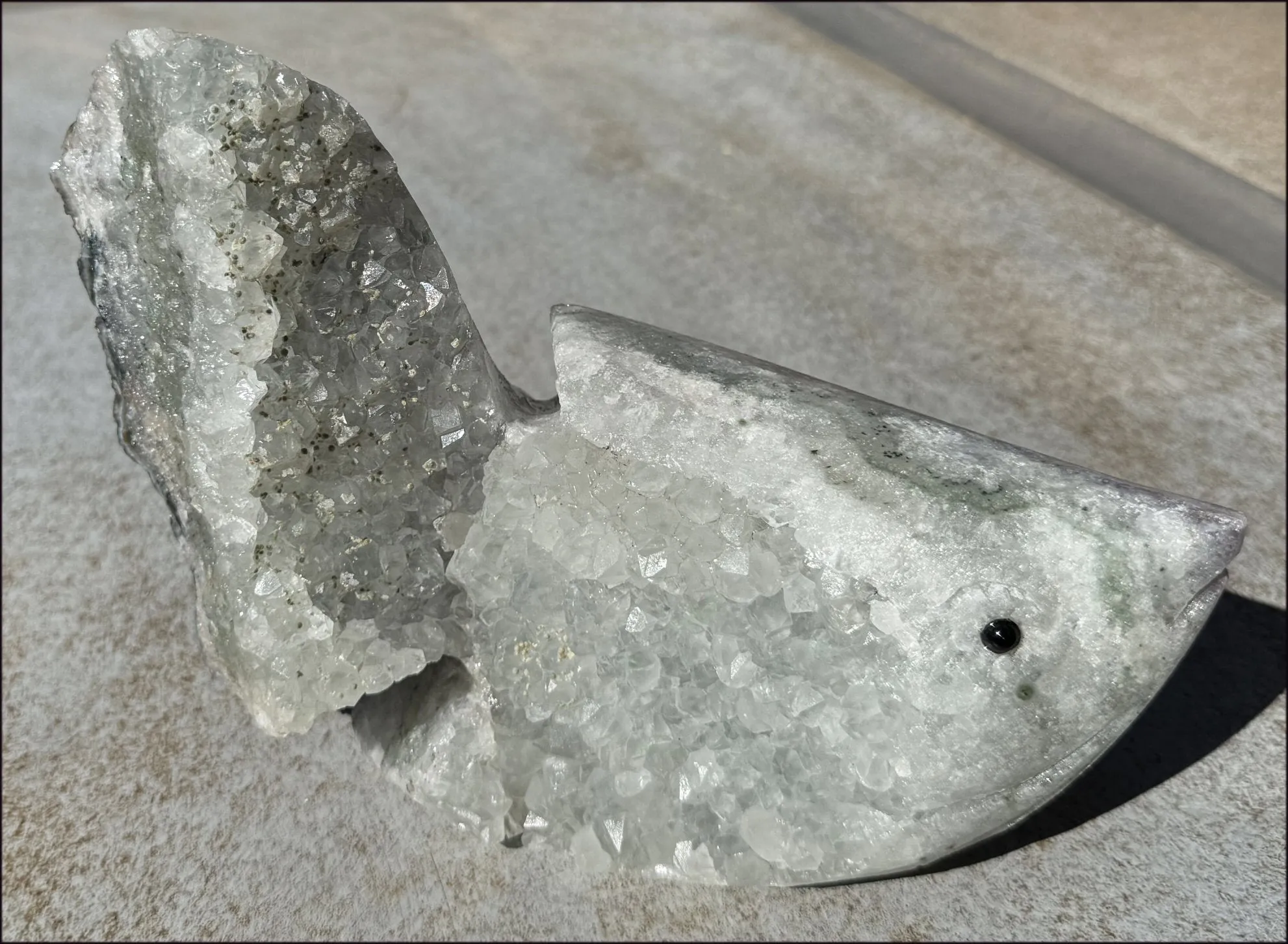 Super Sparkly Agate Geode Crystal BETTA FISH - Just keep swimming! - 5lbs 