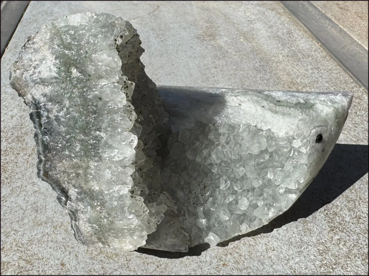 Super Sparkly Agate Geode Crystal BETTA FISH - Just keep swimming! - 5lbs 