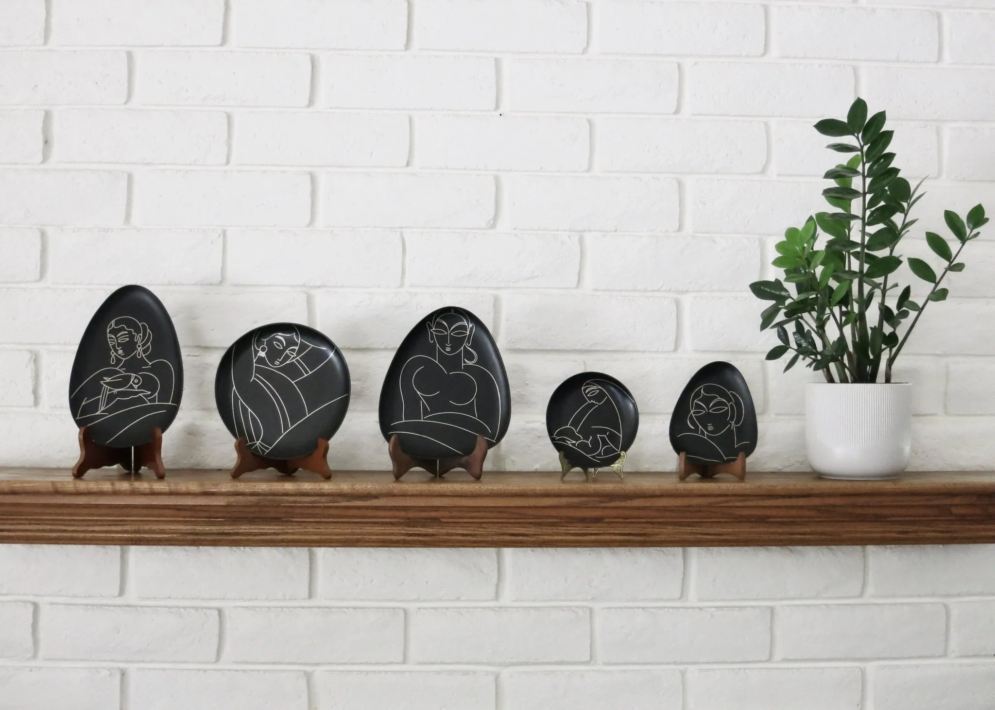 Taruni decorative plate (small)
