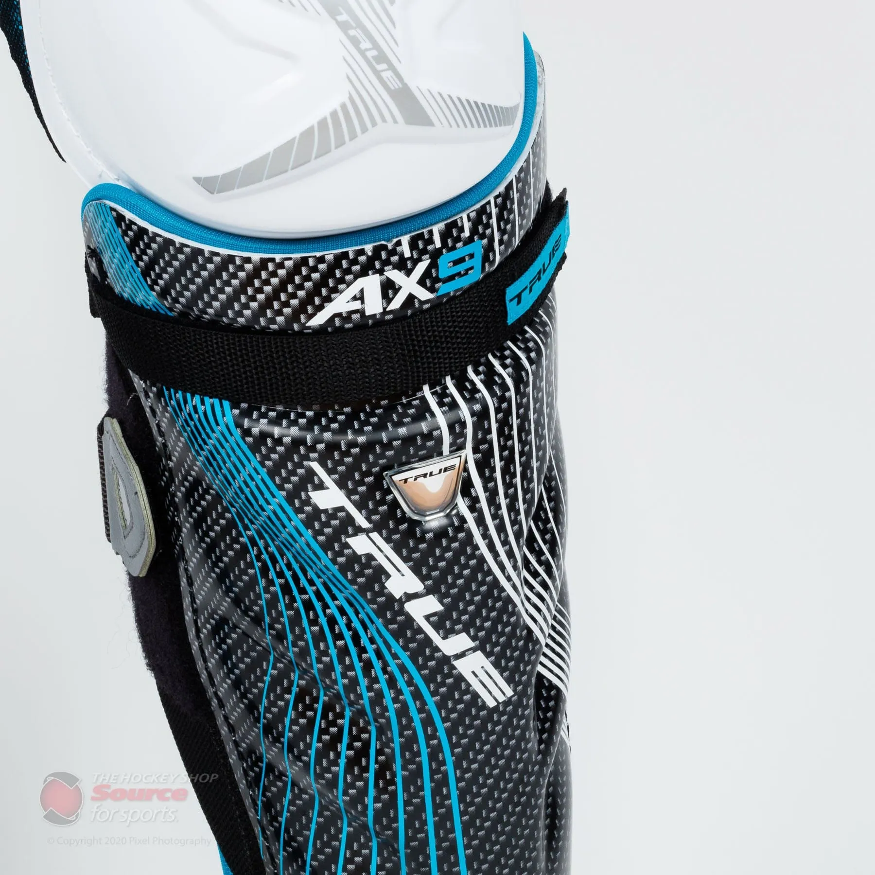 TRUE AX9 Senior Hockey Shin Guards