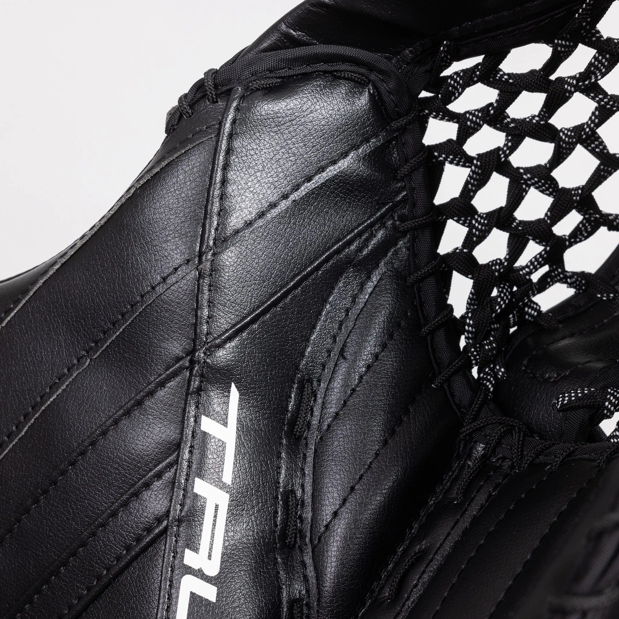 TRUE HZRDUS 7X4 Intermediate Goalie Catcher