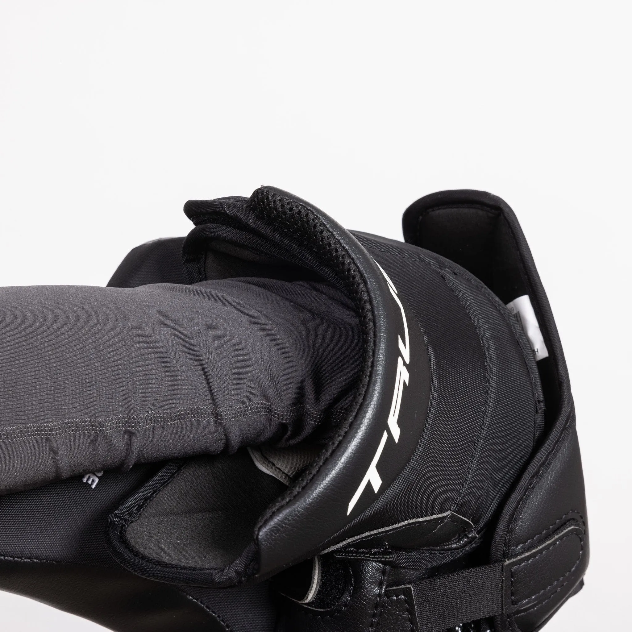 TRUE HZRDUS 7X4 Intermediate Goalie Catcher