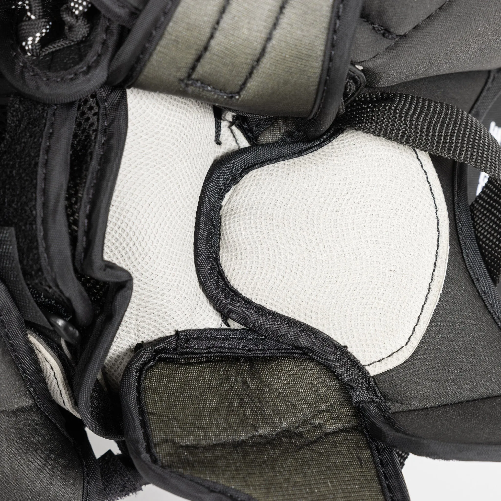 TRUE HZRDUS 7X4 Intermediate Goalie Catcher
