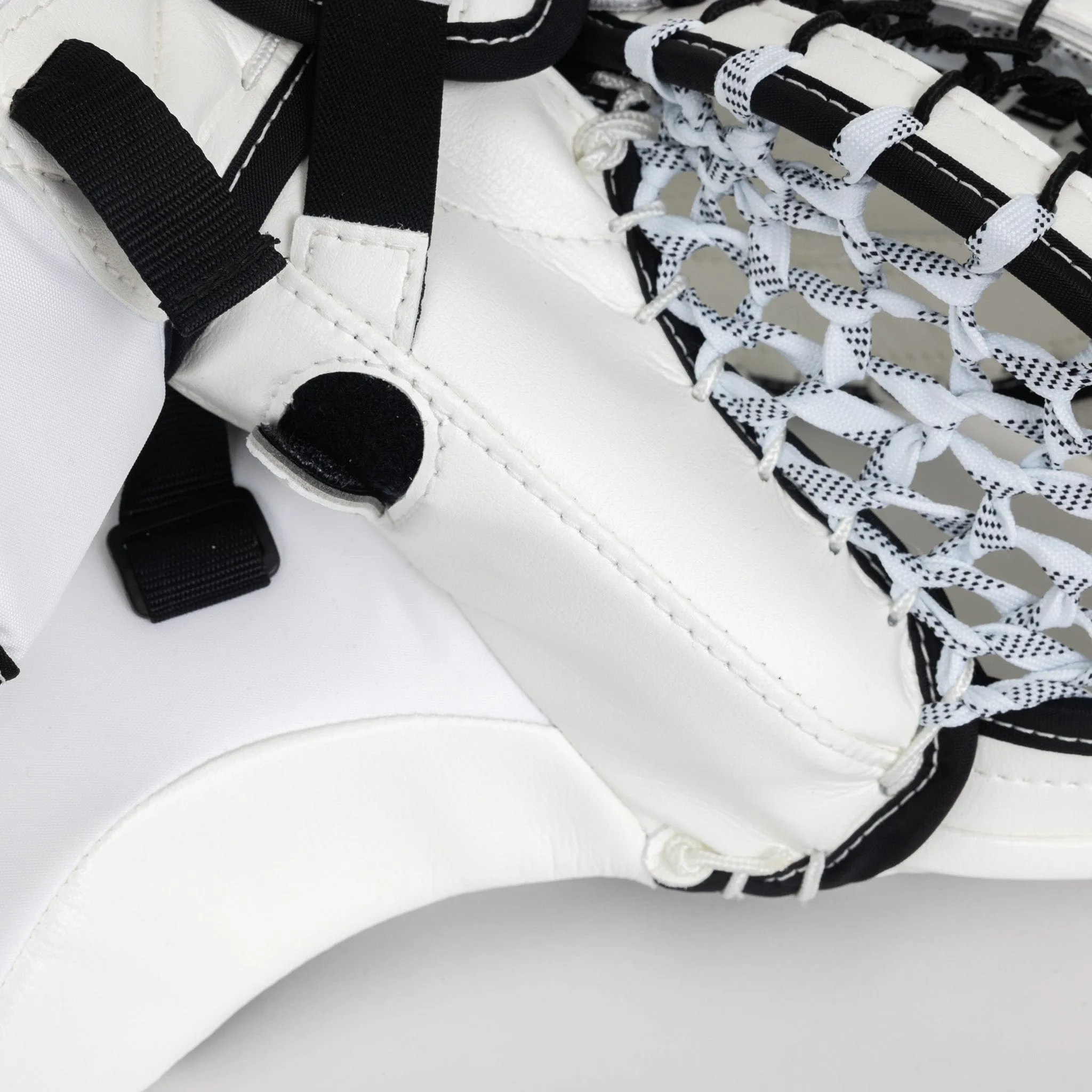 TRUE HZRDUS PX4 Senior Goalie Catcher - Domestic 580
