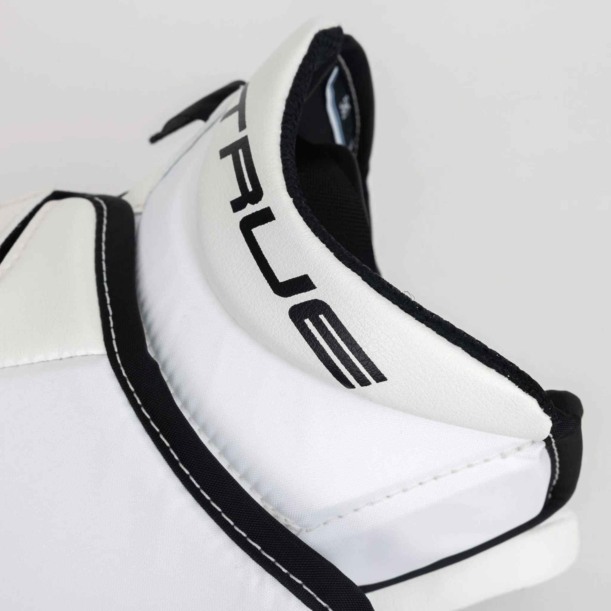 TRUE HZRDUS PX4 Senior Goalie Catcher - Domestic 580