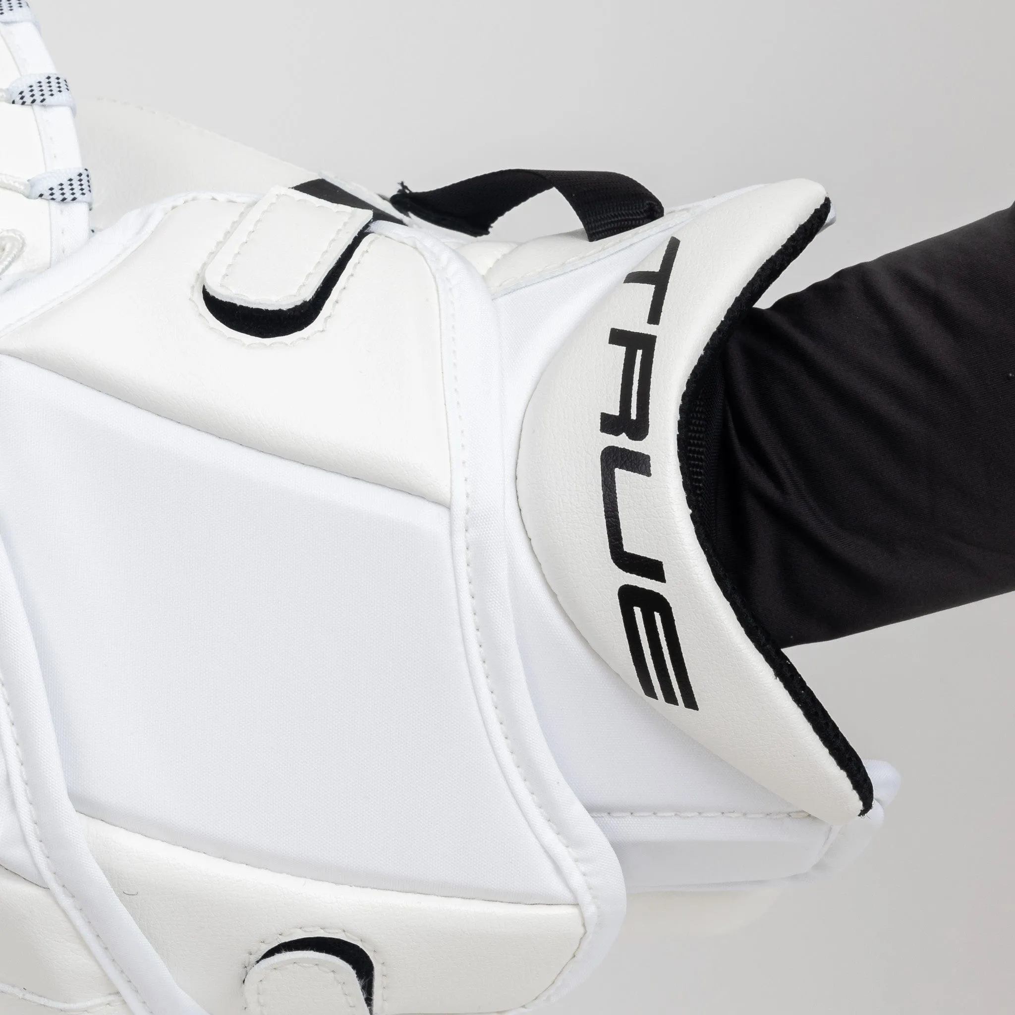 TRUE HZRDUS PX4 Senior Goalie Catcher - Domestic 590