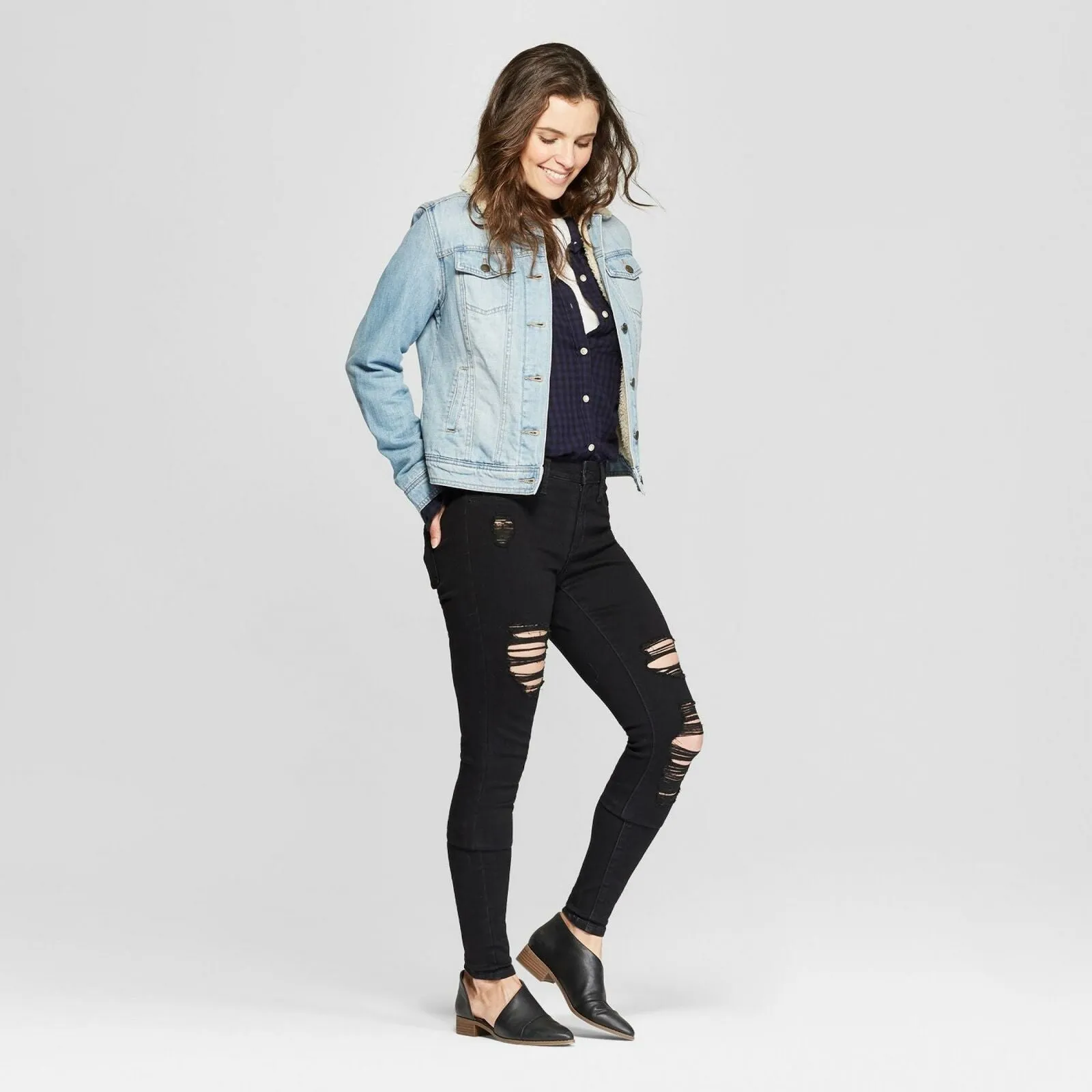 Universal Thread Women's High Rise Destructed Jeggings