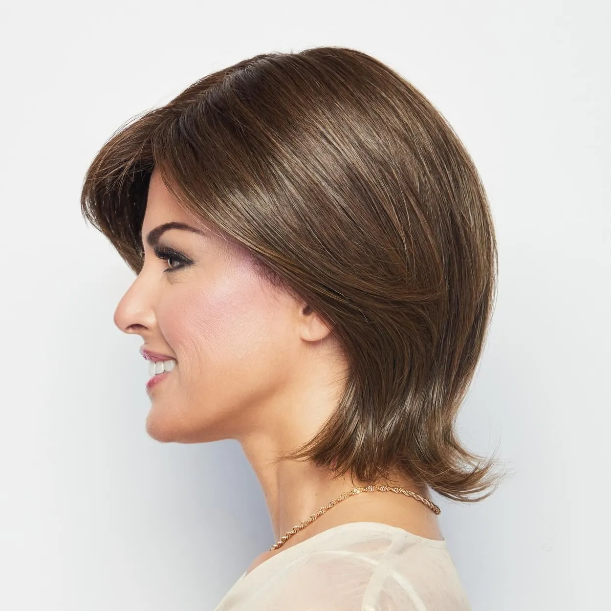 Upstage Petite by Raquel Welch (100% Hand Tied Lace Front-Mono Top Wig)