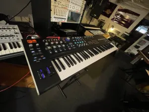 USED HYDRASYNTH DELUXE