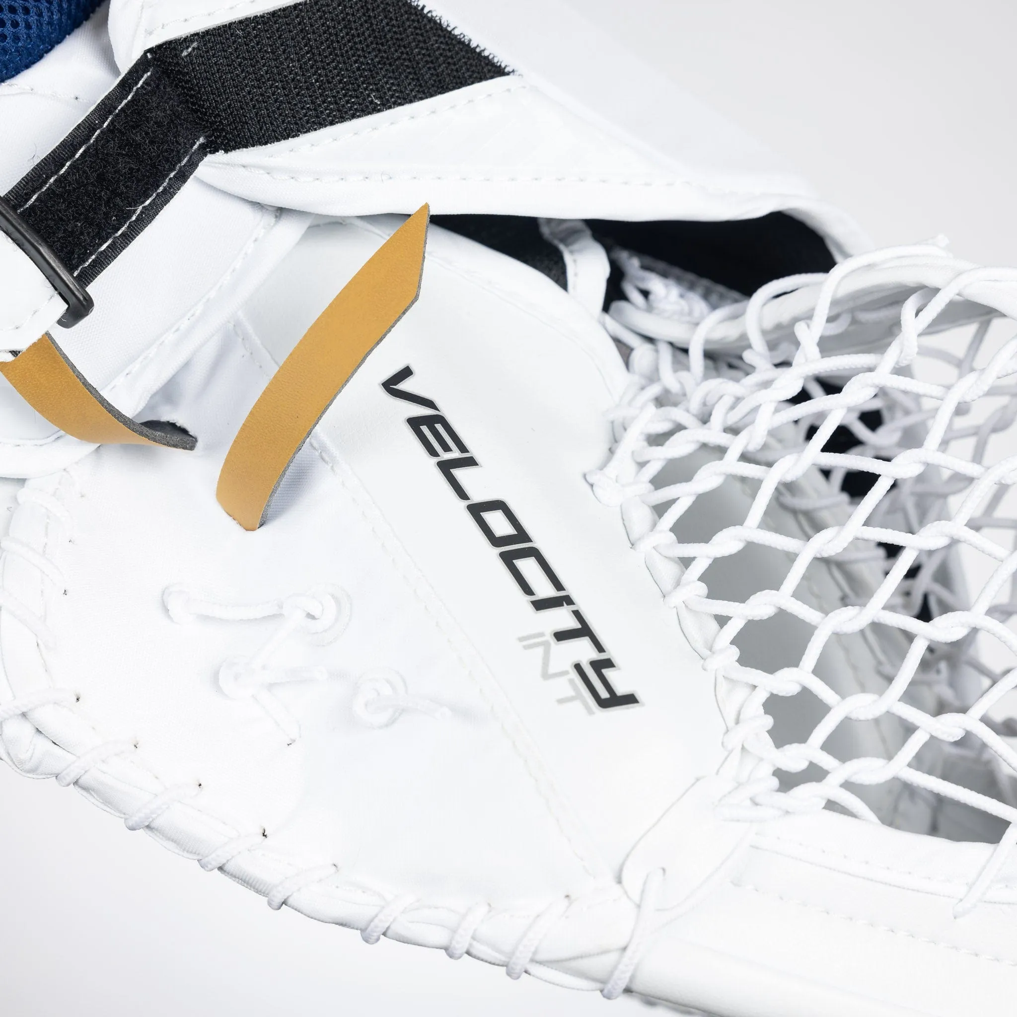 Vaughn Velocity V10 Intermediate Goalie Catcher