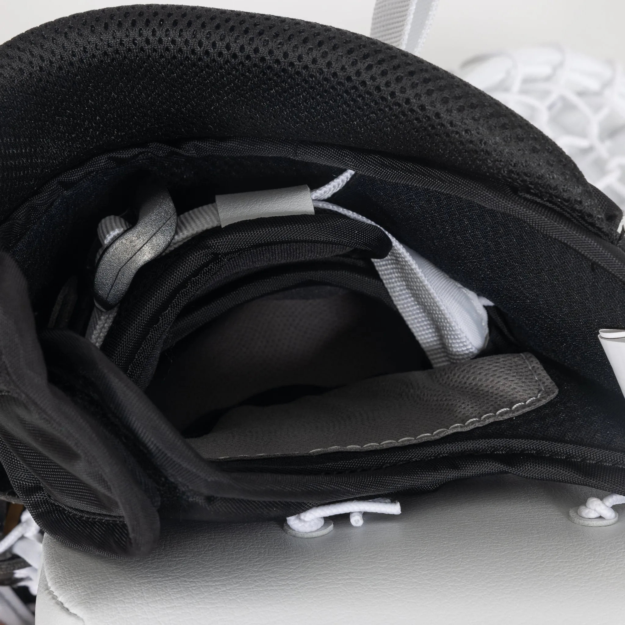 Vaughn Ventus SLR4 Pro Senior Goalie Catcher