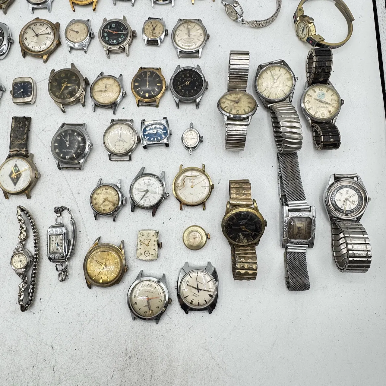 Vintage Elgin, Bulova, Caravelle, etc. Lot of 50 Mechanical Wristwatch 5