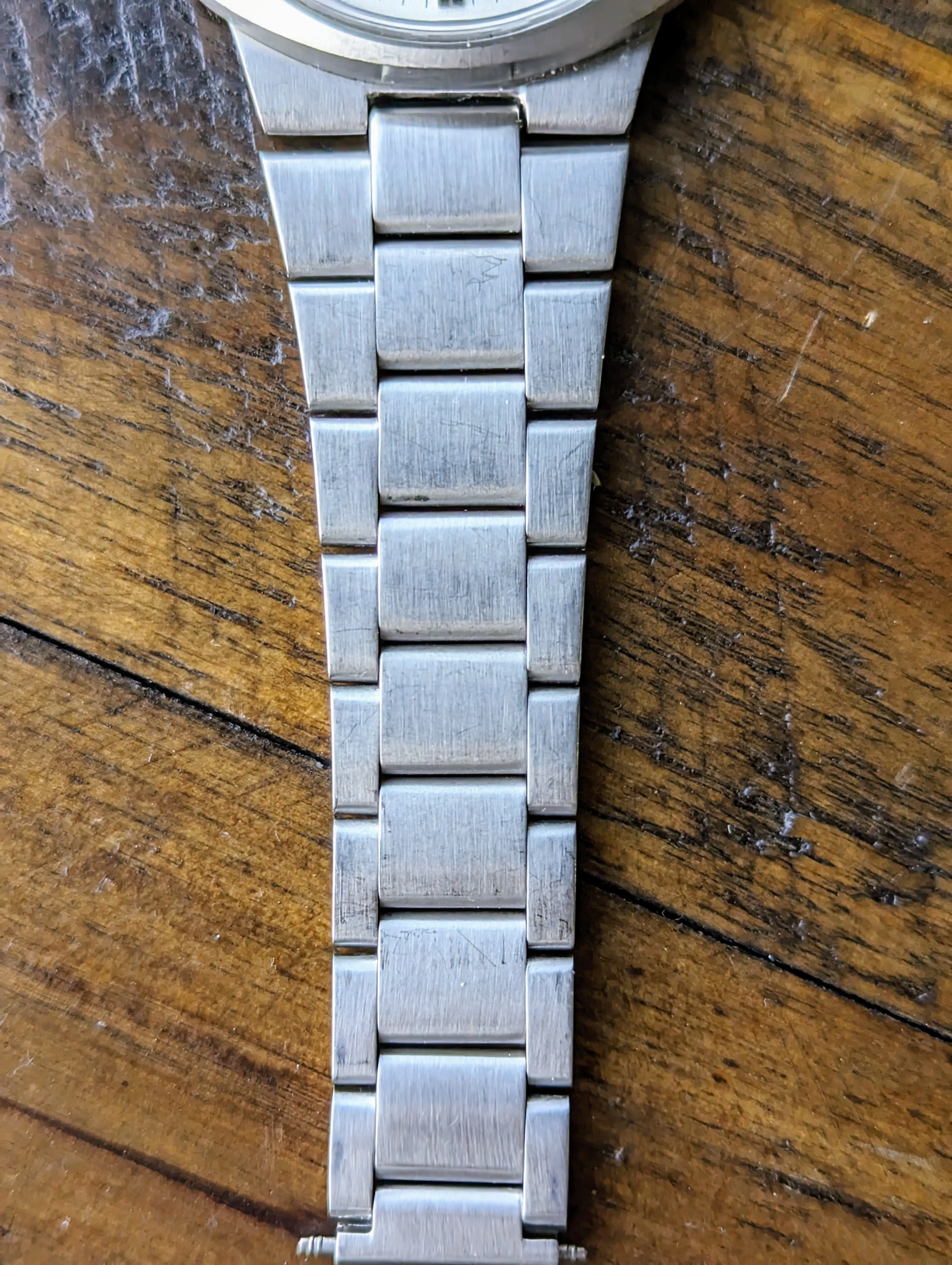 Vintage Omega Geneve Dynamic - Unpolished w/ original bracelet