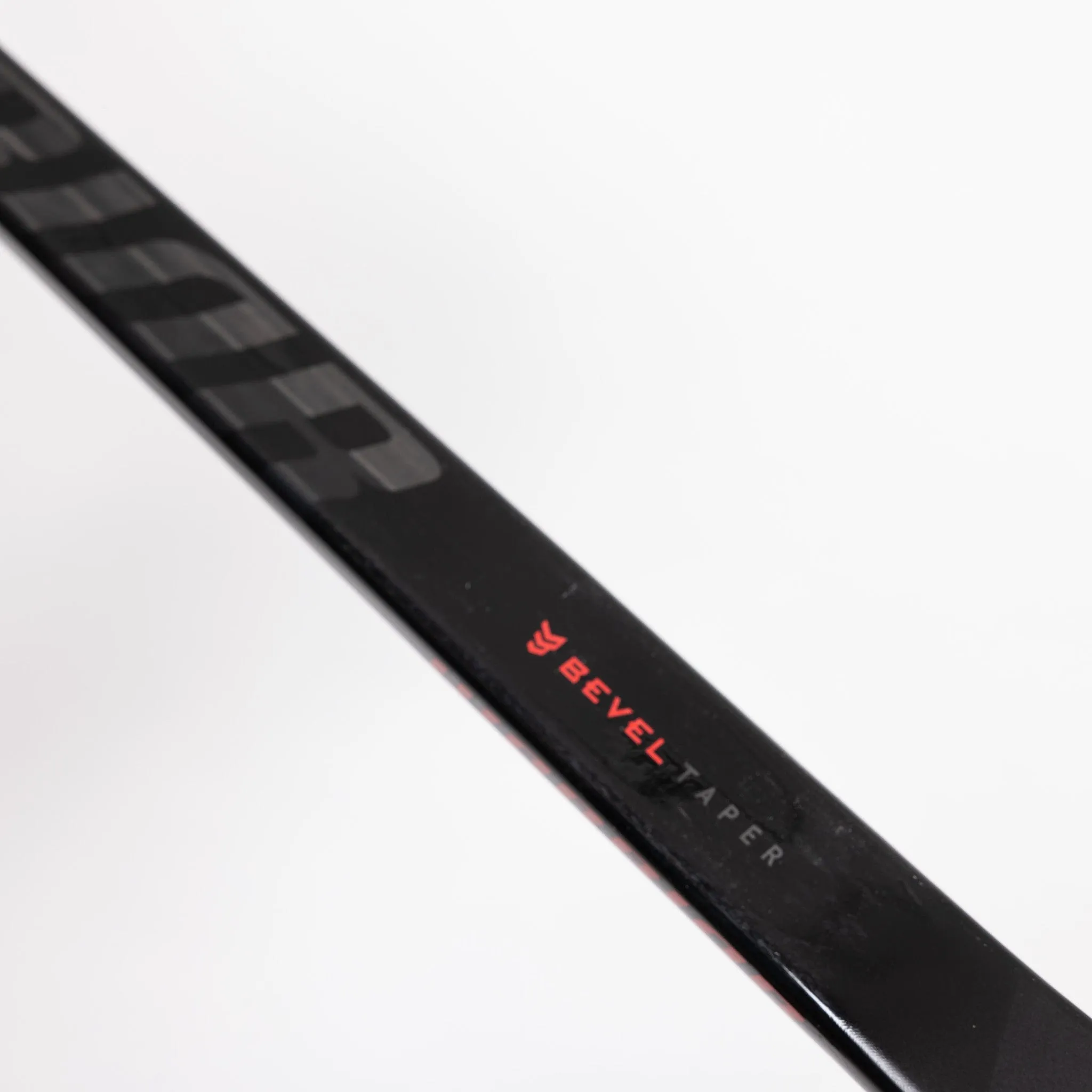 Warrior Novium2 SP Intermediate Hockey Stick