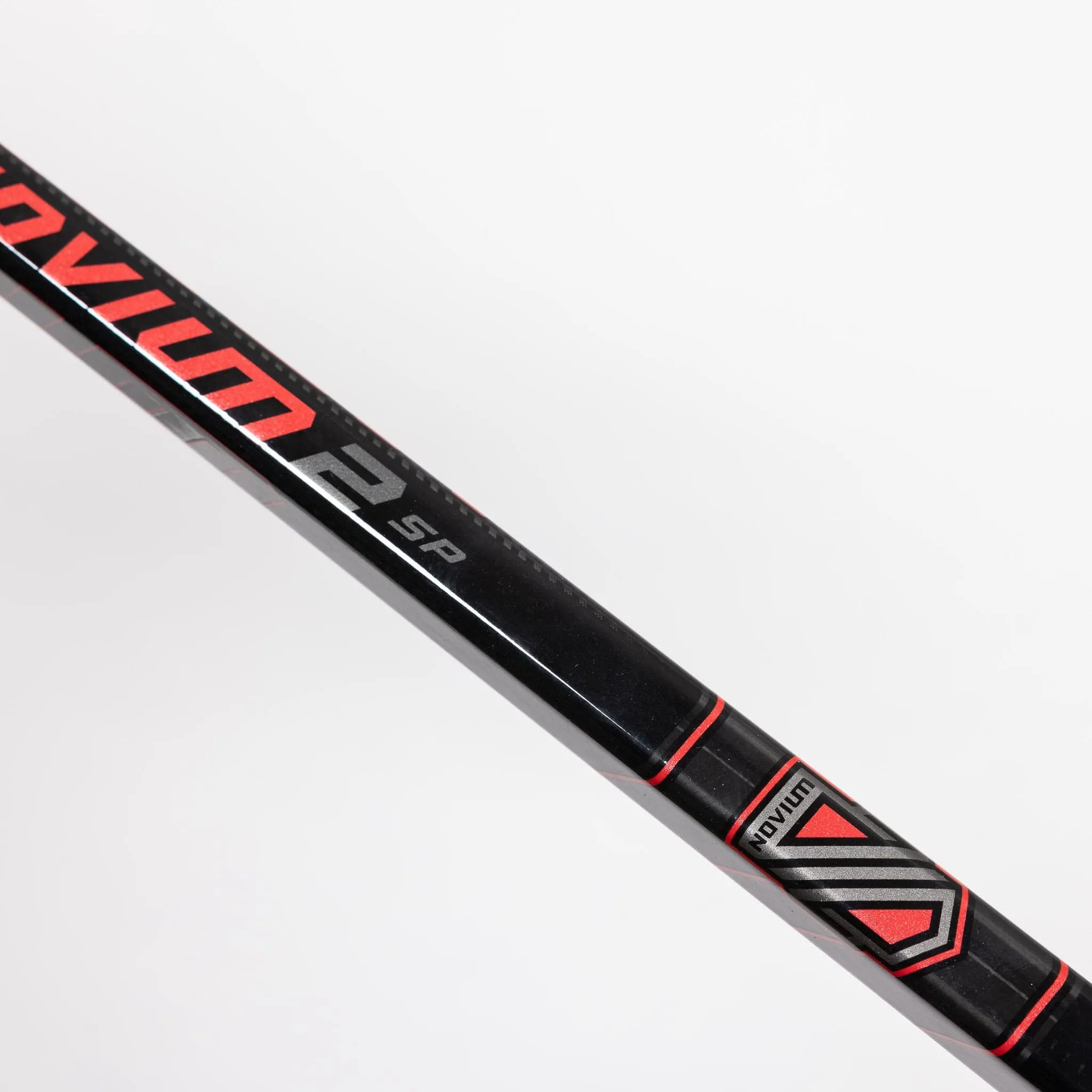 Warrior Novium2 SP Intermediate Hockey Stick